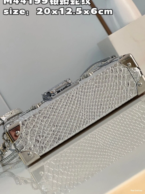 Fake Louis Bags MALLE PETITE LOUIS VUITTON 0822